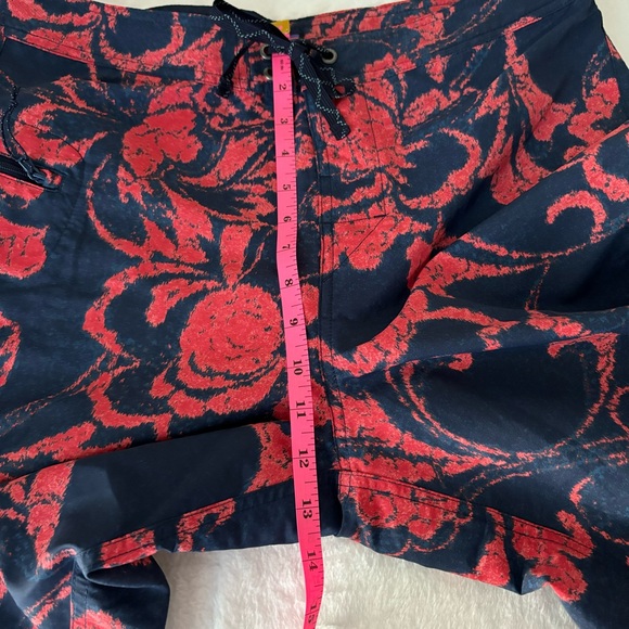 Patagonia Wavefarer Board Shorts Blue Orange All Over Floral Print size 34 - Picture 13 of 14